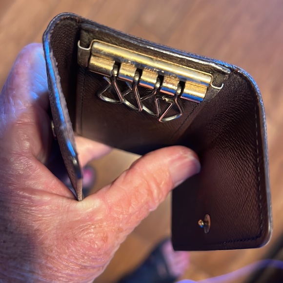 Louis Vuitton Damier Key/Card Holder - Picture 7 of 8